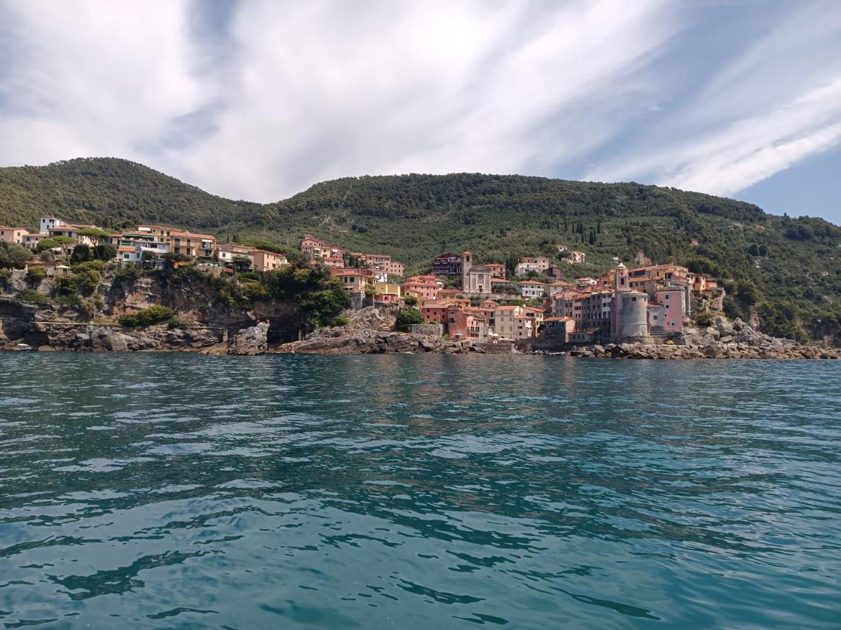 A Casa Di Gaia Hotell Riccò del Golfo di Spezia Eksteriør bilde