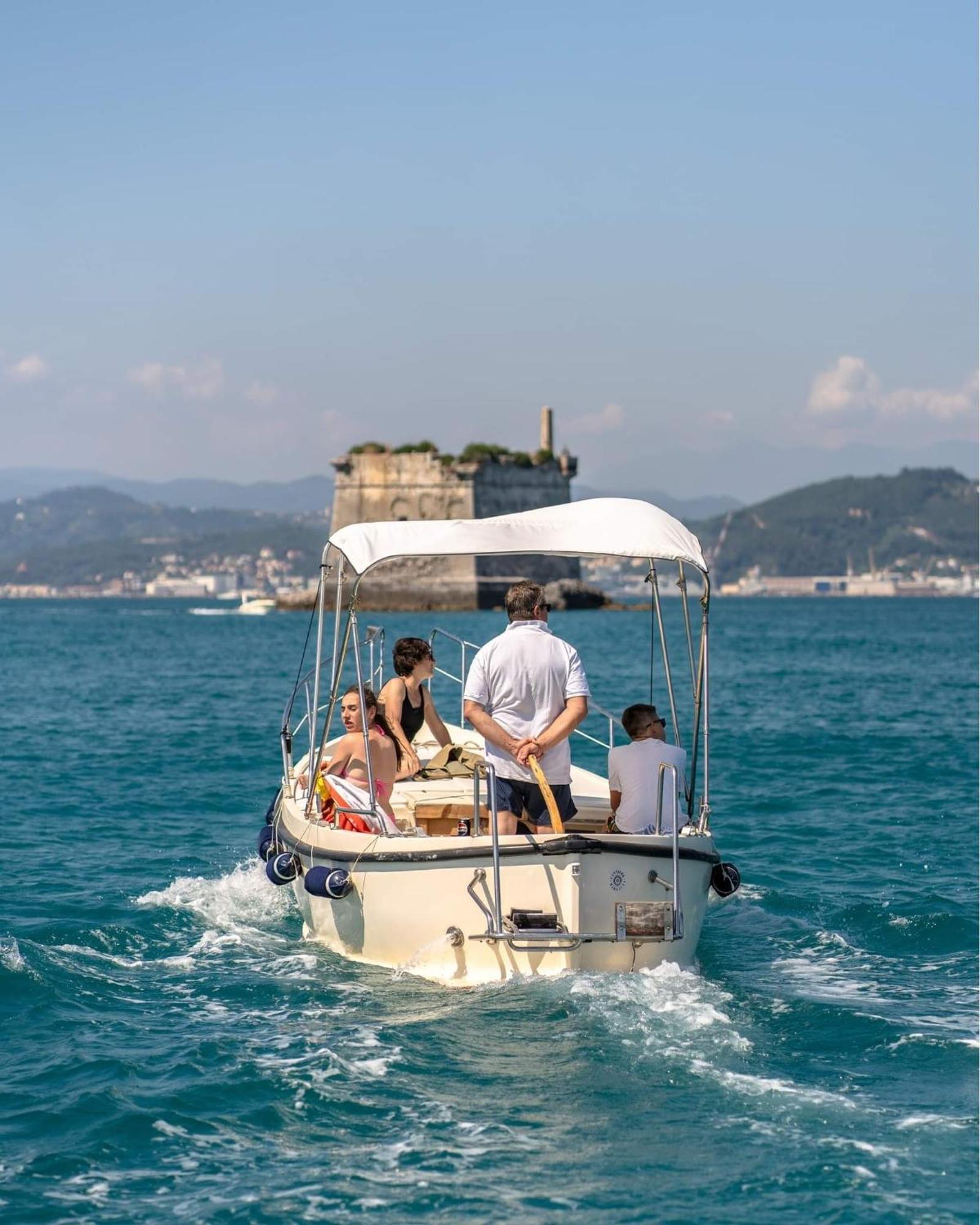 A Casa Di Gaia Hotell Riccò del Golfo di Spezia Eksteriør bilde